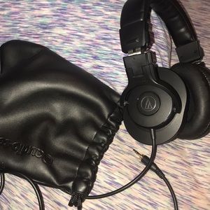 Audio Technica Headphones (Like New)